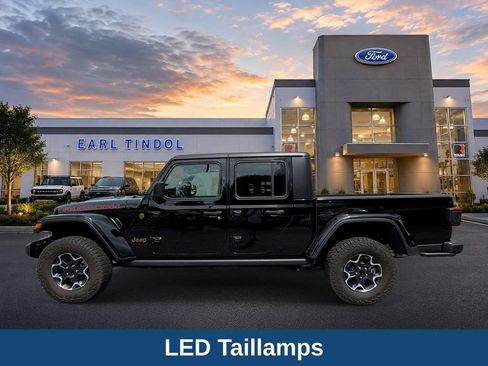 Used 2023 Jeep Gladiator Rubicon w/ LED Lighting Group AWD/4WD image 5
