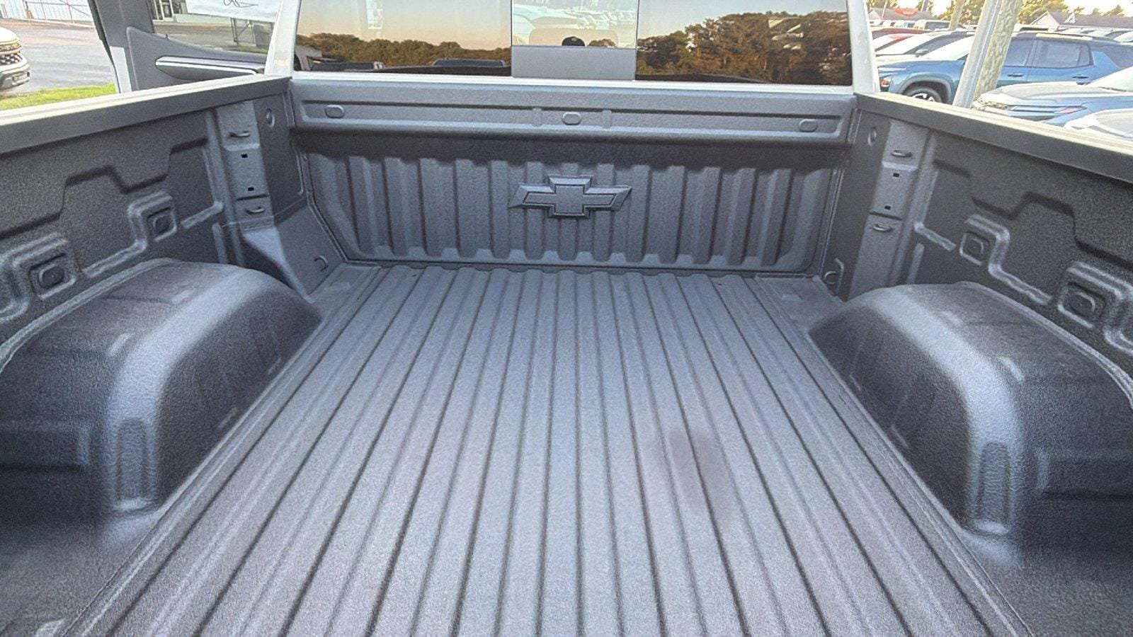 New 2026 Chevrolet Silverado 1500 RST w/ RST All Star Premium Package AWD/4WD image 13