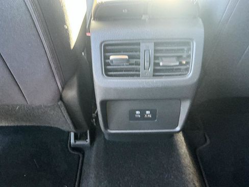 Certified 2021 Nissan Rogue SV AWD/4WD image 26
