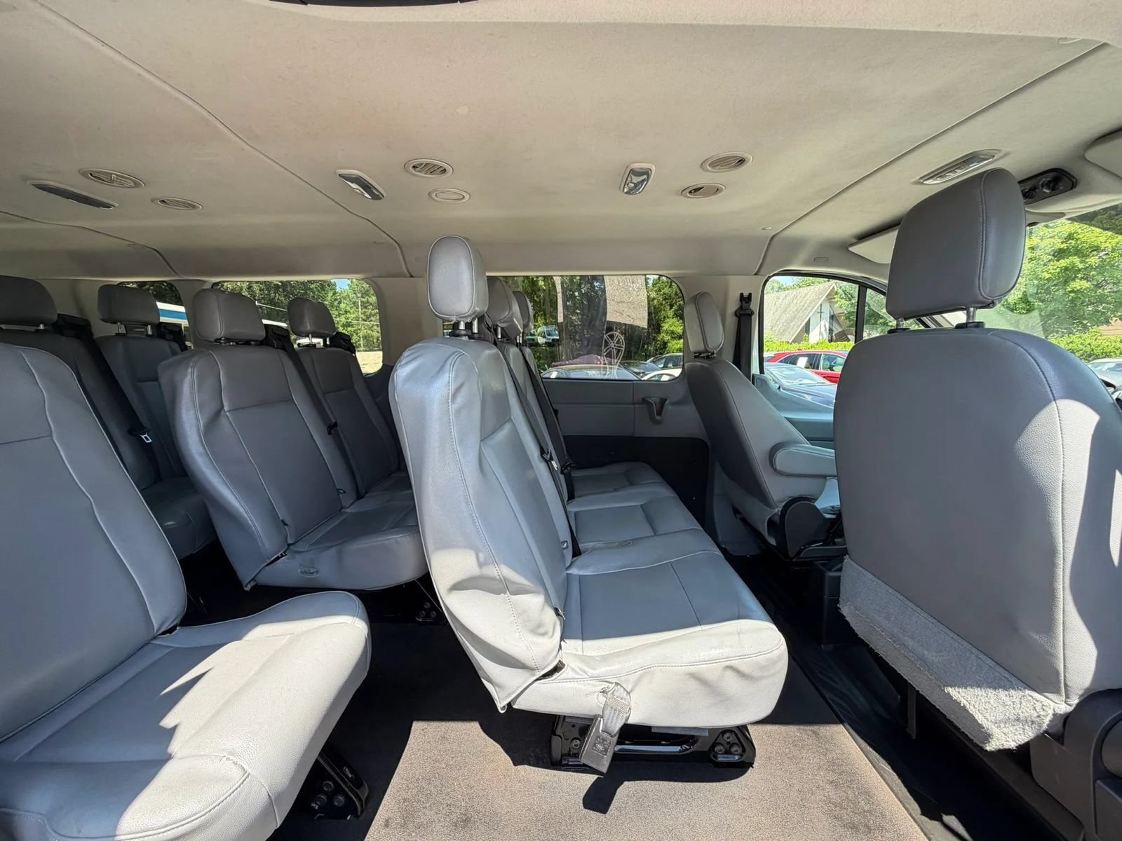 Used 2015 Ford Transit 350 XL RWD image 19