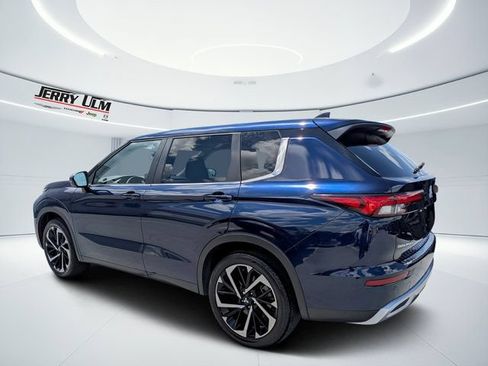 Used 2024 Mitsubishi Outlander SE Black Edition AWD/4WD image 5