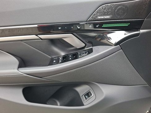 Used 2026 BMW 530i xDrive 530i xDrive image 12