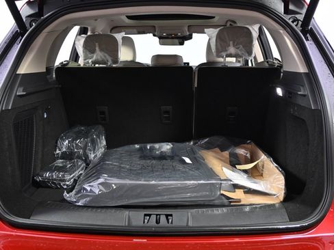 New 2026 Lincoln Corsair Premiere image 19