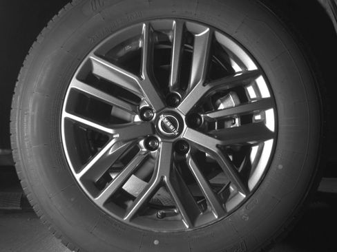 Used 2026 Nissan Rogue SV FWD image 16
