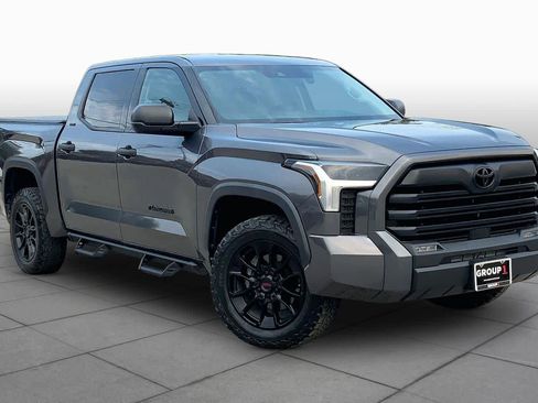 Used 2023 Toyota Tundra SR5 AWD/4WD image 3