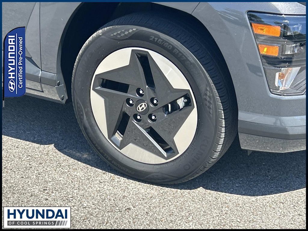 Used 2024 Hyundai Kona SEL FWD image 9