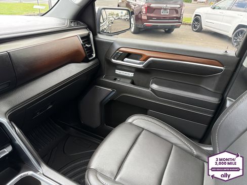 Used 2023 GMC Sierra 1500 Denali w/ Denali Reserve Package AWD/4WD image 27