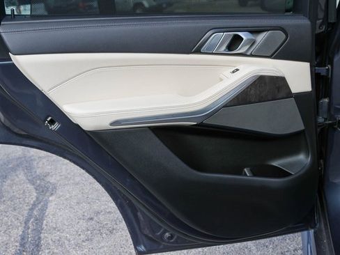 Used 2021 BMW X5 M50i w/ Executive Package image 15