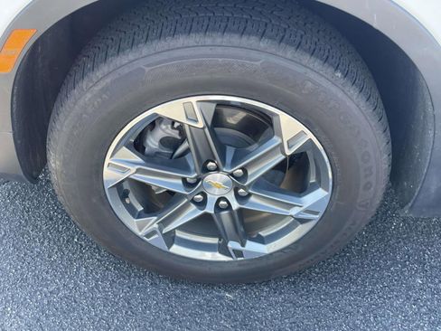 Used 2023 Chevrolet Blazer LT image 9