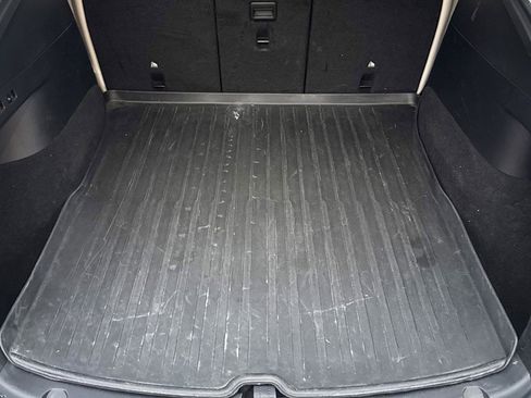 Used 2022 Tesla Model Y Performance image 9