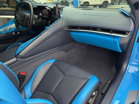 Used 2021 Chevrolet Corvette Stingray Premium Cpe w/ Z51 Performance Package image 48