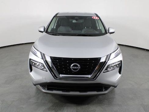 Certified 2023 Nissan Rogue SV FWD image 14