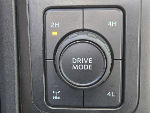 Used 2024 Ford F350 Lariat w/ Sport Appearance Package image 43