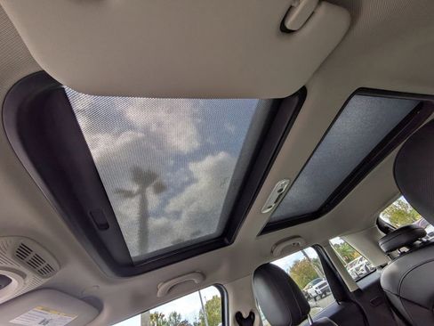 Used 2019 MINI Cooper S w/ Signature Upholstery Package image 21