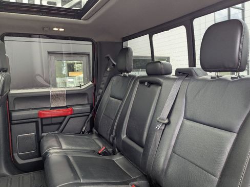 Used 2019 Ford F250 Lariat w/ Lariat Ultimate Package AWD/4WD image 15