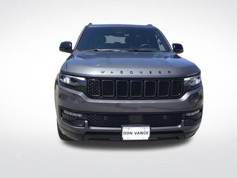 Used 2024 Jeep Wagoneer Series II AWD/4WD image 8