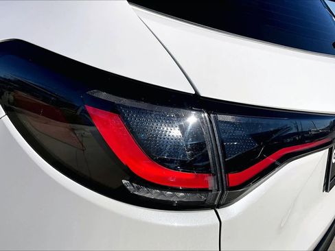 Used 2023 Honda HR-V LX image 29