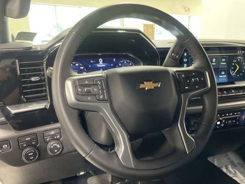 Certified 2026 Chevrolet Silverado 1500 LT AWD/4WD image 16