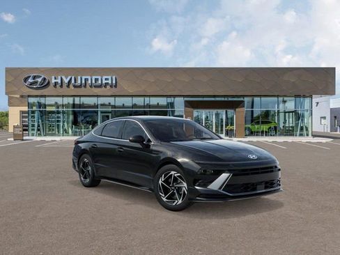 New 2026 Hyundai Sonata SEL image 2