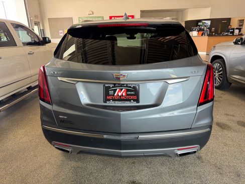 Used 2022 Cadillac XT5 Premium Luxury w/ Technology Package AWD/4WD image 6