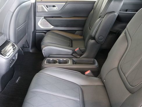 Certified 2025 INFINITI QX80 Sensory image 29