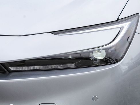 New 2026 Toyota Prius LE image 5