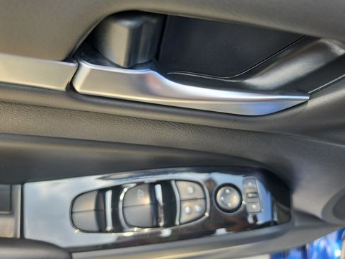 Used 2024 Nissan Altima 2.5 SR w/ SR Premium Package FWD image 19