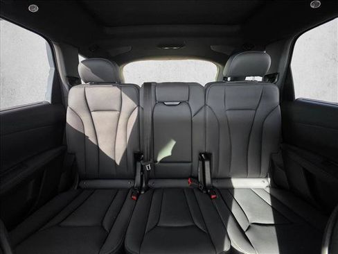New 2026 Audi Q7 3.0T Premium Plus AWD/4WD image 17