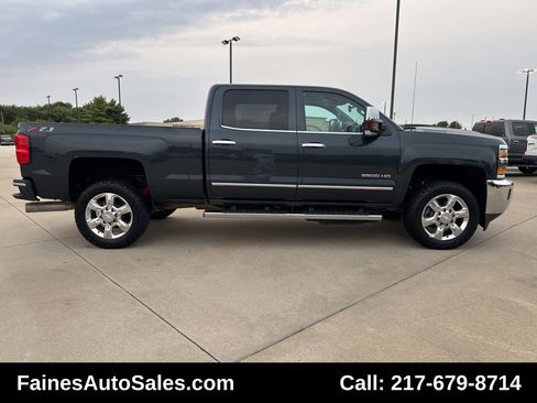 Used 2019 Chevrolet Silverado 2500 LTZ w/ Duramax Plus Package image 28