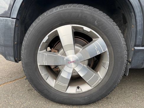 Used 2011 GMC Acadia SLT AWD/4WD image 32