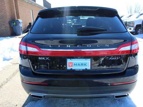 Used 2018 Lincoln MKX Reserve w/ Lincoln MKX Climate Package image 4