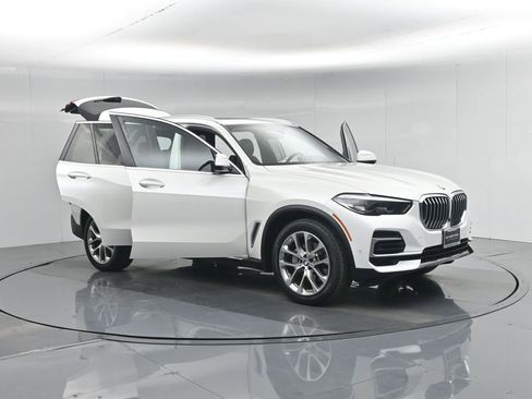 Used 2023 BMW X5 sDrive40i image 42