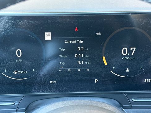 Used 2024 Hyundai Kona Limited FWD image 24
