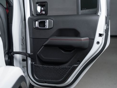 Used 2023 Jeep Wrangler Unlimited Rubicon 4xe AWD/4WD image 57