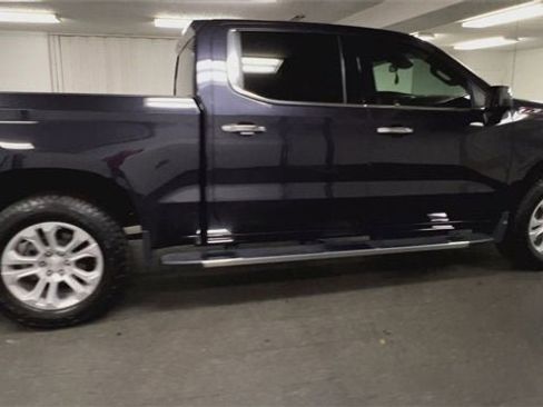 Used 2022 Chevrolet Silverado 1500 LTZ image 9