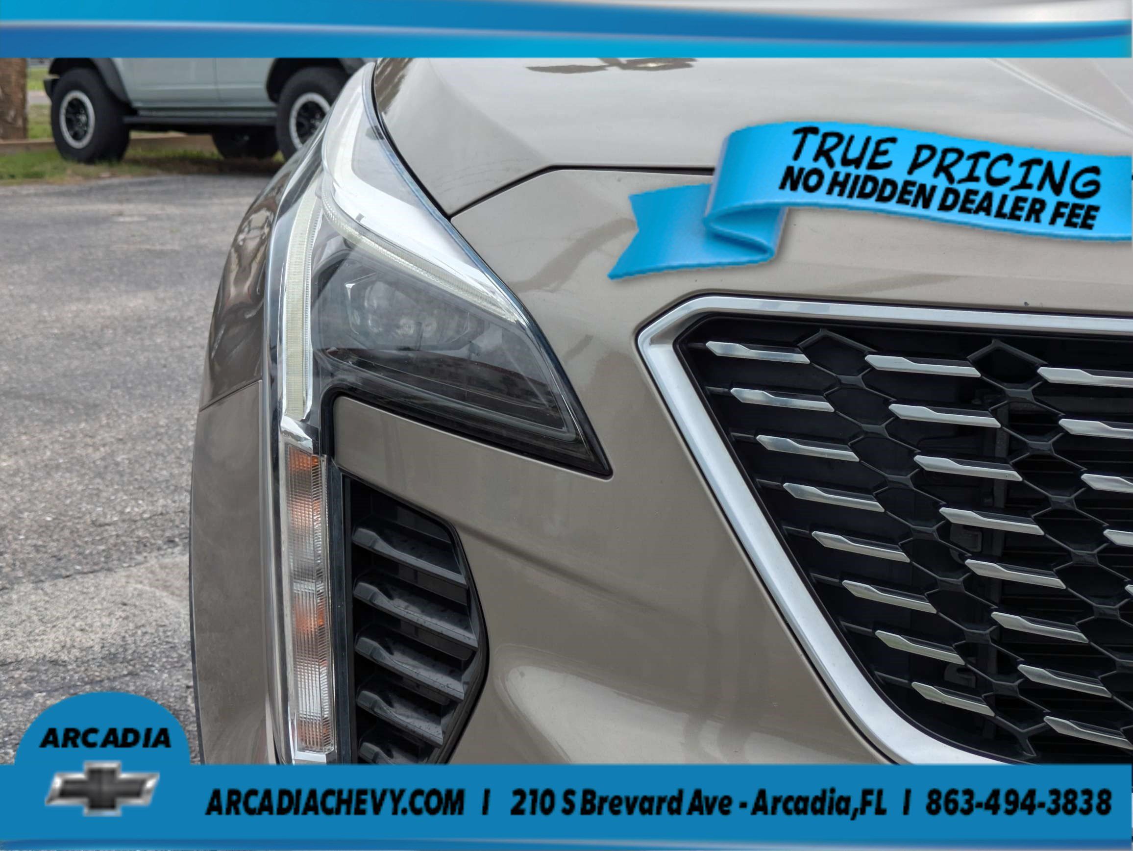 Used 2020 Cadillac XT4 Premium Luxury w/ Driver Assist Package FWD image 9