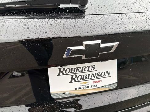 Used 2026 Chevrolet Trax RS w/ Sunroof Package FWD image 33