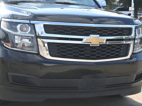 Used 2020 Chevrolet Suburban LT AWD/4WD image 27