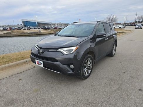 Used 2016 Toyota RAV4 Limited image 1