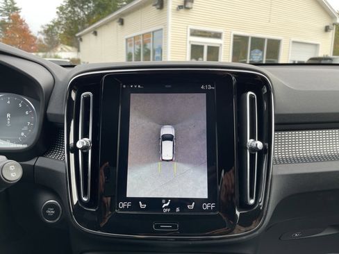 Used 2019 Volvo XC40 T5 R-Design image 37