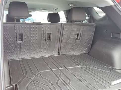 Used 2021 Chevrolet Blazer LT image 34