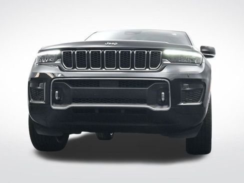 Used 2023 Jeep Grand Cherokee Overland image 33
