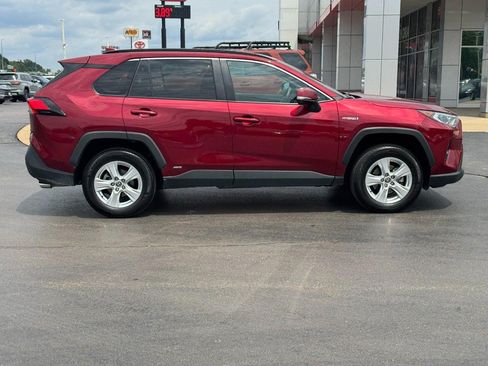 Certified 2021 Toyota RAV4 XLE w/ Convenience Package AWD/4WD image 2