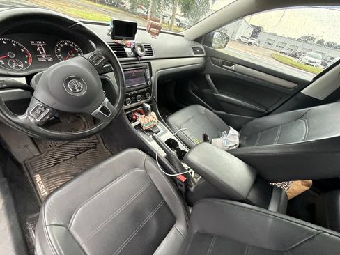 Used 2014 Volkswagen Passat 2.5 SE FWD image 18