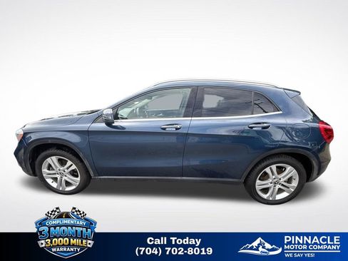 Used 2019 Mercedes-Benz GLA 250 4MATIC w/ Premium Package image 8