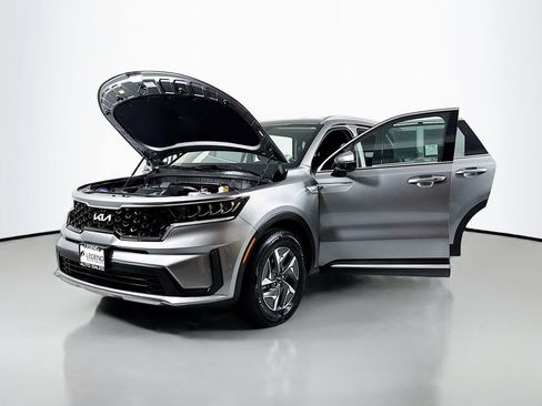 Used 2022 Kia Sorento S image 16
