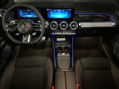 New 2026 Mercedes-Benz GLB 35 AMG 4MATIC image 12
