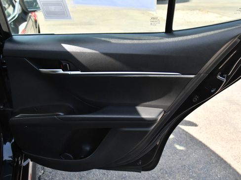 Used 2022 Toyota Camry SE FWD image 35