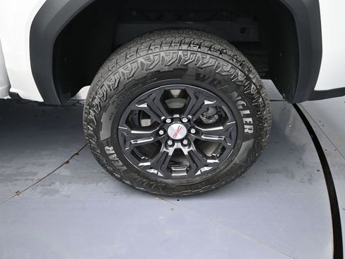 Used 2024 GMC Canyon Elevation w/ Convenience Package image 20