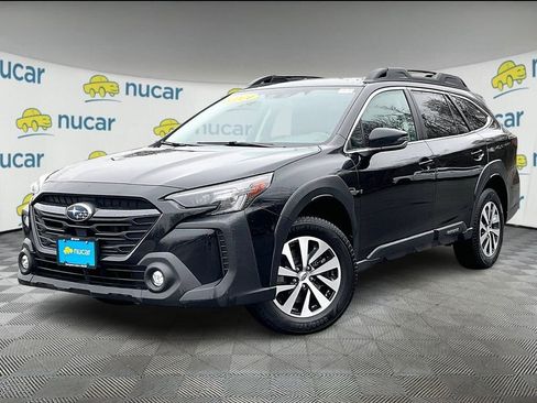 Used 2024 Subaru Outback Premium image 3